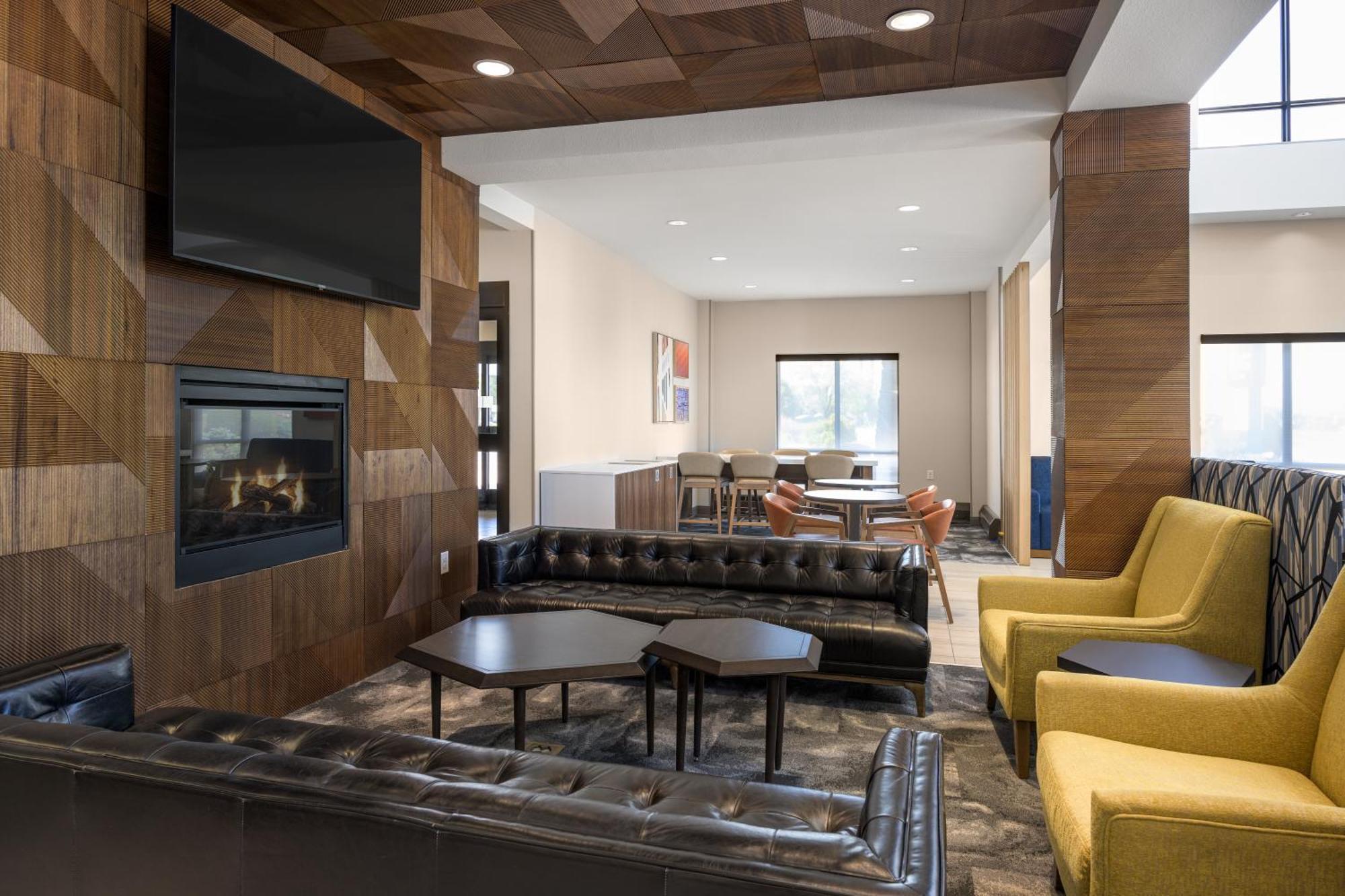 Holiday Inn Express Belgrade-Bozeman Area By Ihg Dış mekan fotoğraf