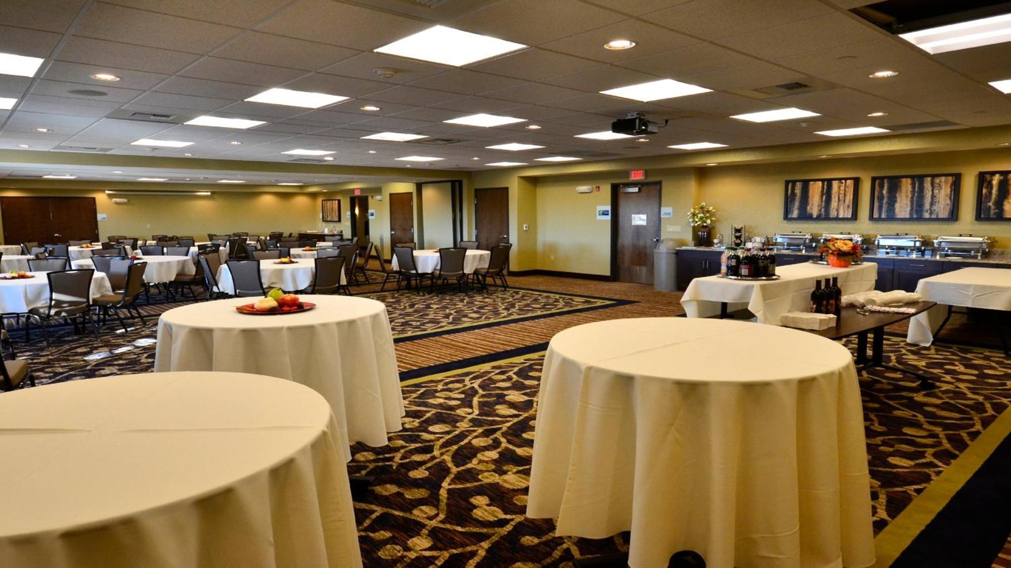 Holiday Inn Express Belgrade-Bozeman Area By Ihg Dış mekan fotoğraf